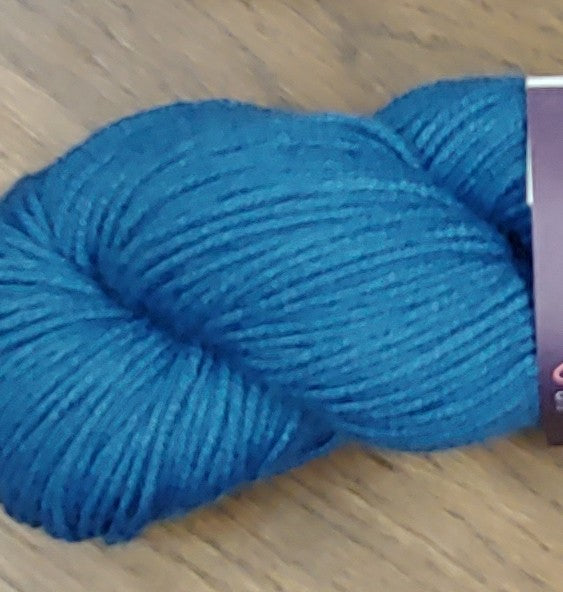 Ella Rae Cozy Alpaca